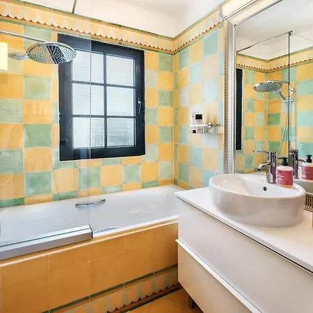 Lanzahost Mimosa * Punta Mujeres