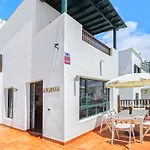 Holiday home Lanzahost Mimosa
